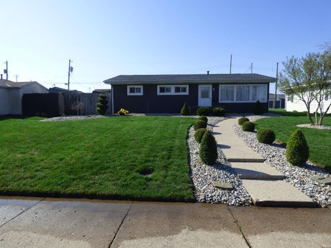 1501 E Walnut Street, Frankfort, IN 46041 - MLS#: 202511759