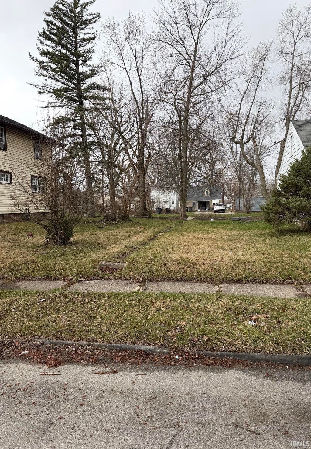 Photo of 3922 Smith Street, Fort Wayne, IN 46806 (MLS # 202608958)