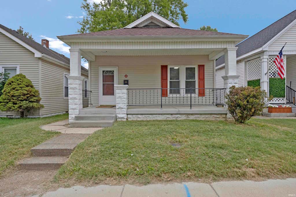 Photo of 110 Althaus Avenue, Evansville, IN 47712 (MLS # 202631276)