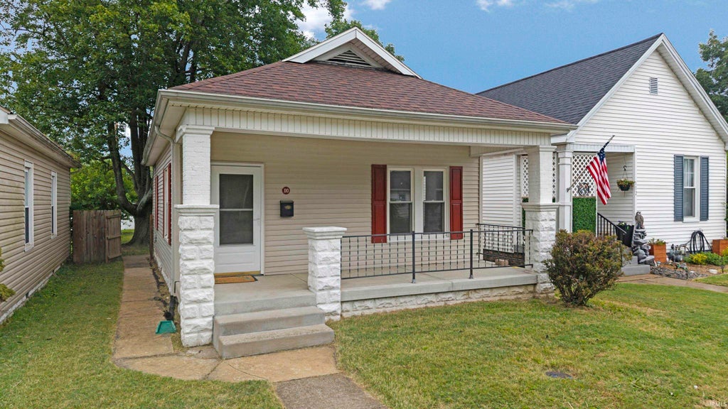 Photo of 110 Althaus Avenue, Evansville, IN 47712 (MLS # 202631276)