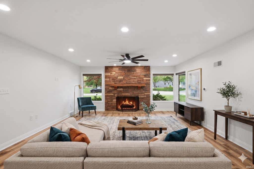 Photo of 1560 Marilyn Avenue, West Lafayette, IN 47906 (MLS # 202631998)