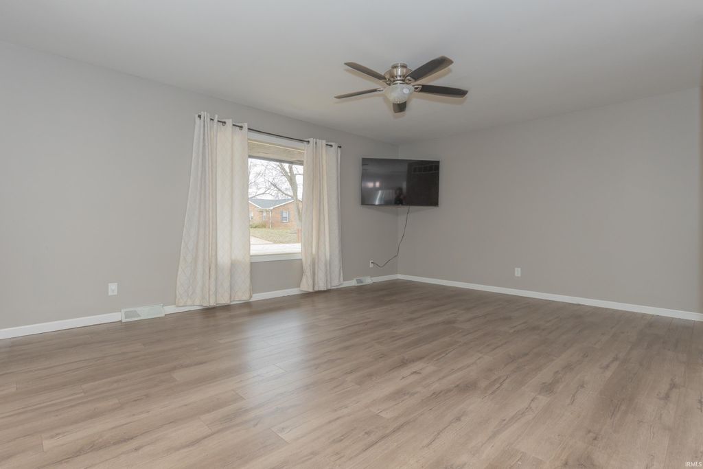 Photo of 5322 Blue Ridge Drive, Newburgh, IN 47630 (MLS # 202547719)