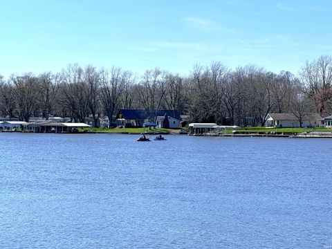 Tiny photo for 4863 E Elmer Girtz Drive, Monticello, IN 47960 (MLS # 202614892)