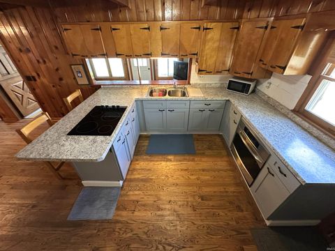 Tiny photo for 4863 E Elmer Girtz Drive, Monticello, IN 47960 (MLS # 202614892)