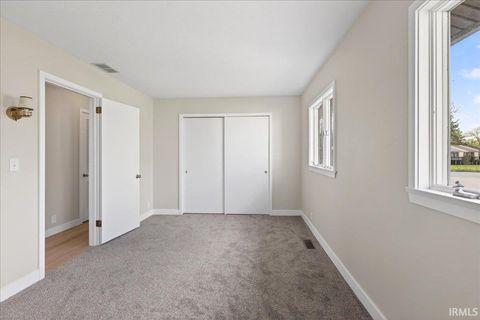 Tiny photo for 2413 Crestview Court, Lafayette, IN 47909 (MLS # 202613486)