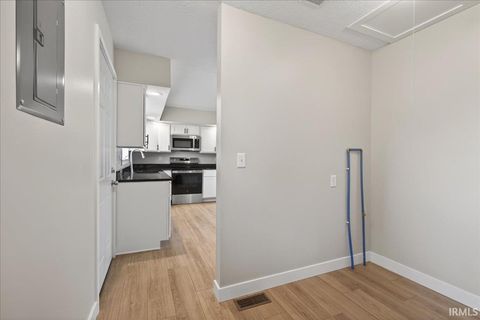 Tiny photo for 2413 Crestview Court, Lafayette, IN 47909 (MLS # 202613486)