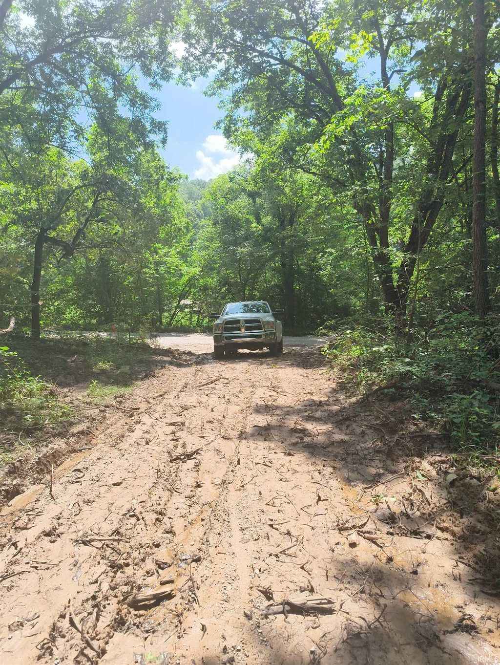 Photo of 2500 S Coalmine Road, Bloomfield, IN 47424 (MLS # 202626082)