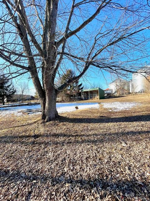 Tiny photo for 9924 W State Road 26, Rossville, IN 46065 (MLS # 202602756)