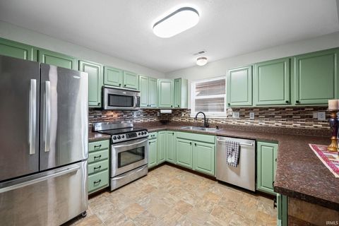 Tiny photo for 9924 W State Road 26, Rossville, IN 46065 (MLS # 202602756)