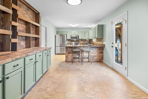 Tiny photo for 9924 W State Road 26, Rossville, IN 46065 (MLS # 202602756)