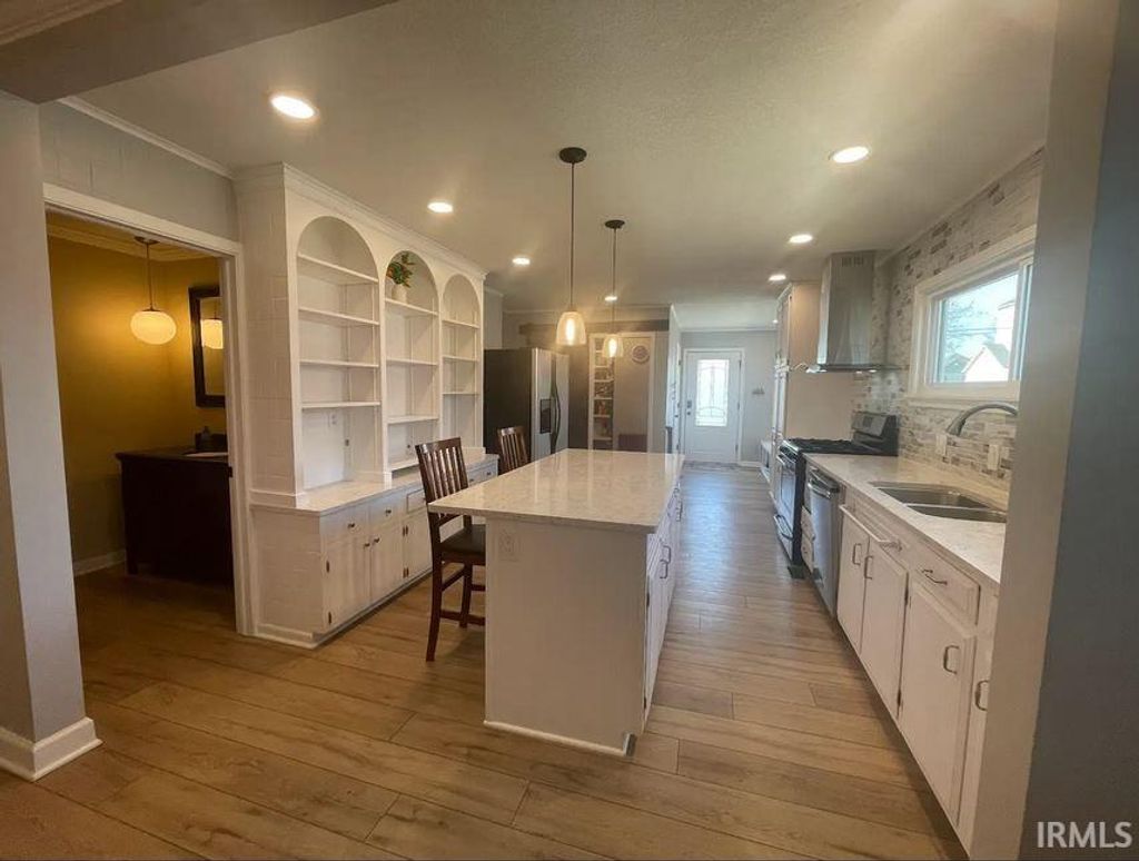 Photo of 307 N Van Buren Street, Auburn, IN 46706 (MLS # 202610703)