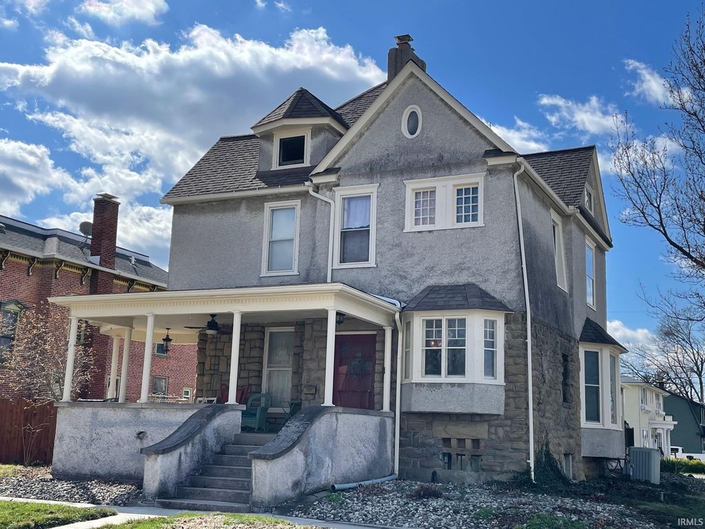 Photo of 307 N Van Buren Street, Auburn, IN 46706 (MLS # 202610703)