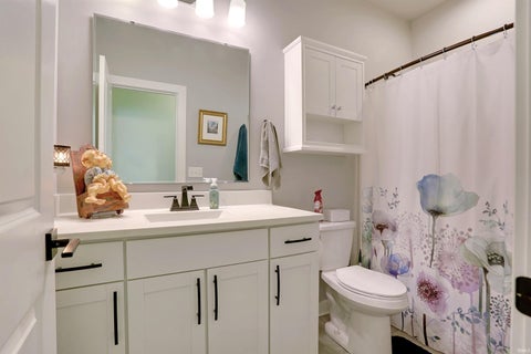 Tiny photo for 5574 Belmont Drive, Newburgh, IN 47630 (MLS # 202638016)