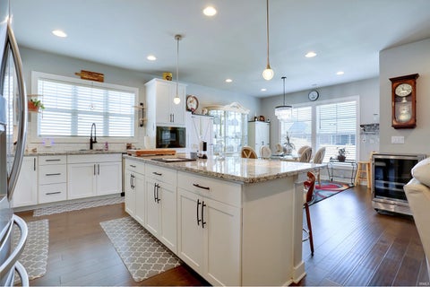 Tiny photo for 5574 Belmont Drive, Newburgh, IN 47630 (MLS # 202638016)