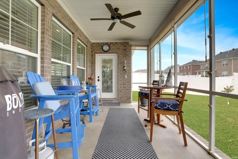 Tiny photo for 5574 Belmont Drive, Newburgh, IN 47630 (MLS # 202638016)
