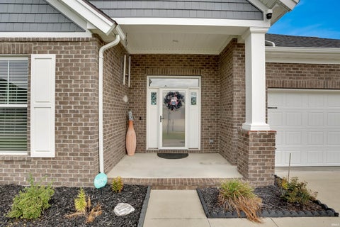 Tiny photo for 5574 Belmont Drive, Newburgh, IN 47630 (MLS # 202638016)