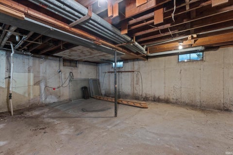 Tiny photo for 19065 Oakmont North Drive, South Bend, IN 46637 (MLS # 202641560)