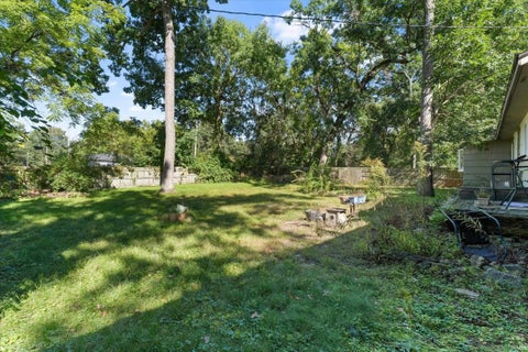 Tiny photo for 19065 Oakmont North Drive, South Bend, IN 46637 (MLS # 202641560)