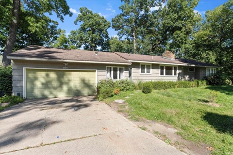 Tiny photo for 19065 Oakmont North Drive, South Bend, IN 46637 (MLS # 202641560)
