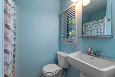 Tiny photo for 19065 Oakmont North Drive, South Bend, IN 46637 (MLS # 202641560)