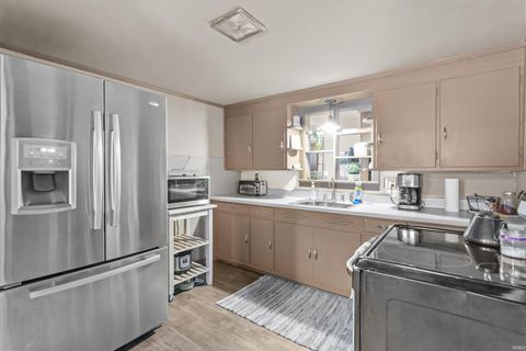 Tiny photo for 136 W 7th Street, Peru, IN 46970 (MLS # 202531208)