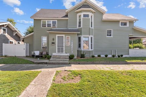 Photo of 136 W 7th Street, Peru, IN 46970 (MLS # 202531208)