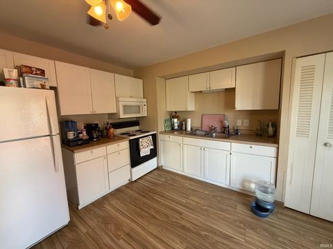 Tiny photo for 338 N Bill Street, Francesville, IN 47946 (MLS # 202549139)