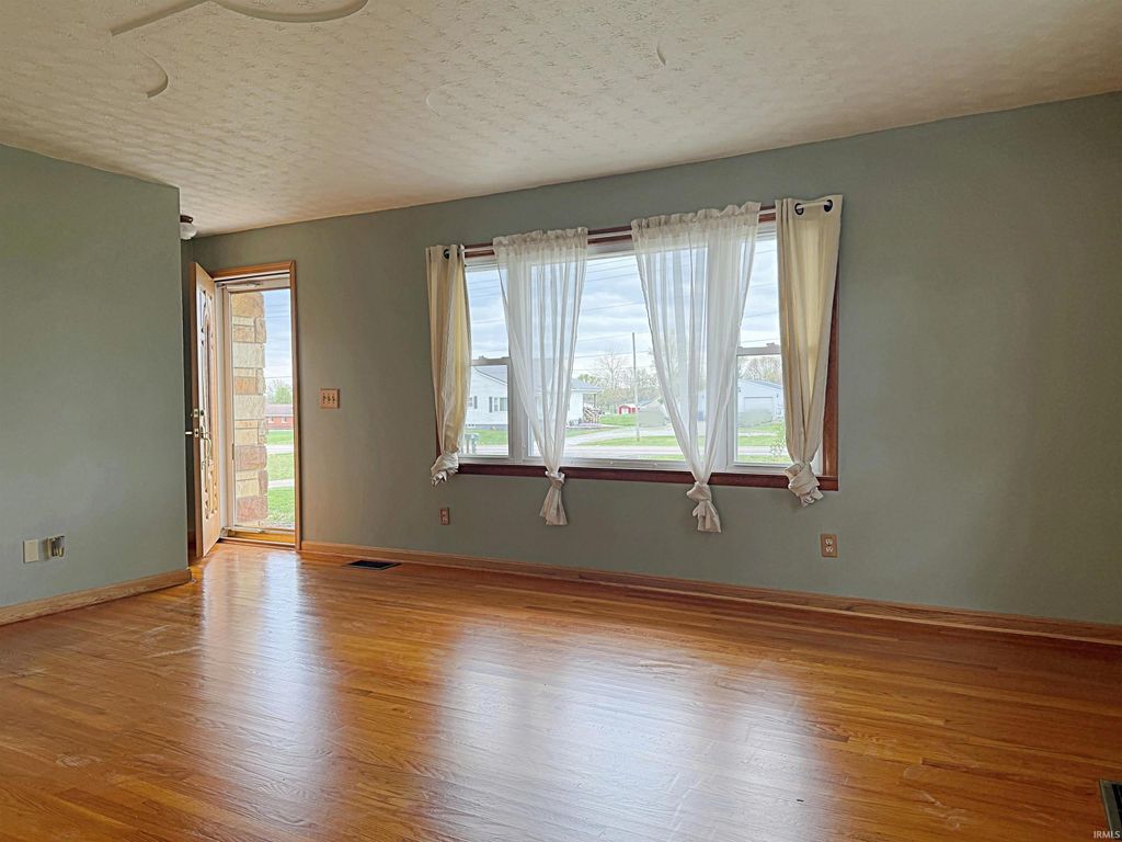 Photo of 626 E Elnora Street, Odon, IN 47562 (MLS # 202613590)