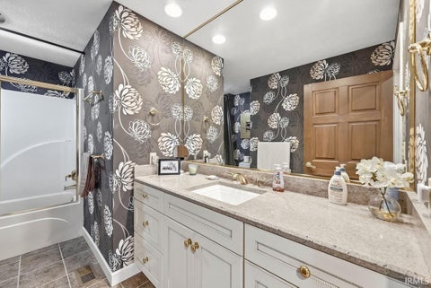 Tiny photo for 7101 W Augusta Boulevard, Yorktown, IN 47396 (MLS # 202637915)