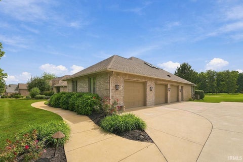 Tiny photo for 7101 W Augusta Boulevard, Yorktown, IN 47396 (MLS # 202637915)