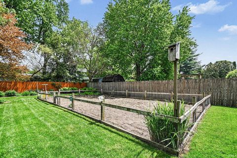 Tiny photo for 702 Lexington Drive, Goshen, IN 46526 (MLS # 202618299)