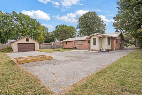 Tiny photo for 4078 W 100 N Road, Kokomo, IN 46901 (MLS # 202540460)