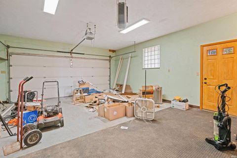 Tiny photo for 4078 W 100 N Road, Kokomo, IN 46901 (MLS # 202540460)