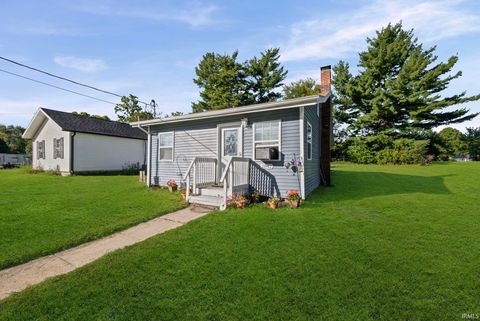 Photo of 2842 S County Rd 475 E, Logansport, IN 46947 (MLS # 202536204)