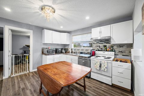 Tiny photo for 2842 S County Rd 475 E, Logansport, IN 46947 (MLS # 202536204)
