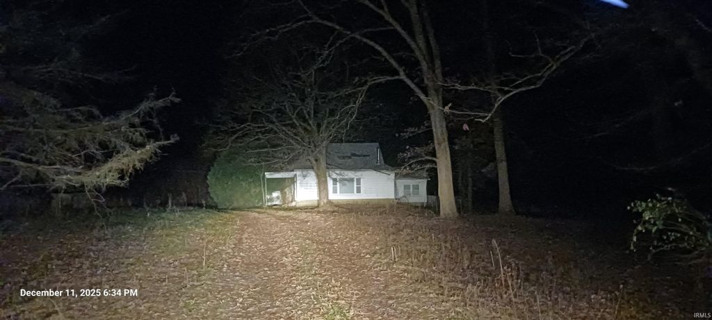 Photo of 11597 S County Road 500 W Road, Jasonville, IN 47438 (MLS # 202600690)