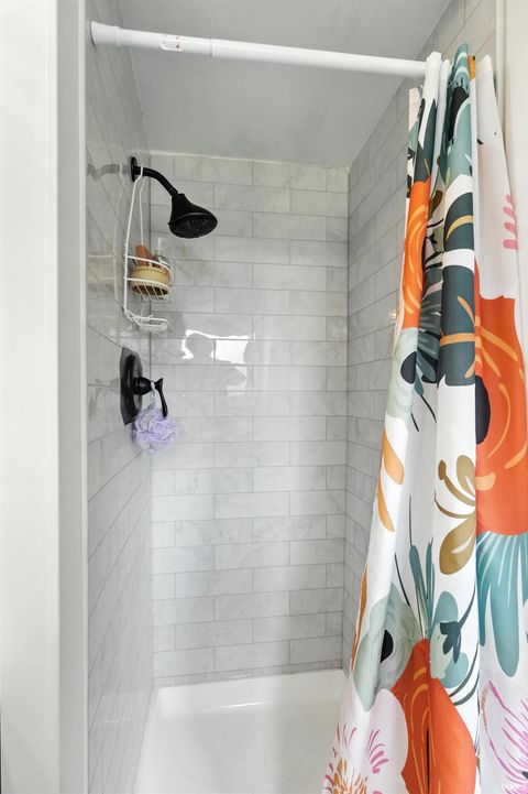 Tiny photo for 1021 Wingate Drive, Fort Wayne, IN 46845 (MLS # 202609038)