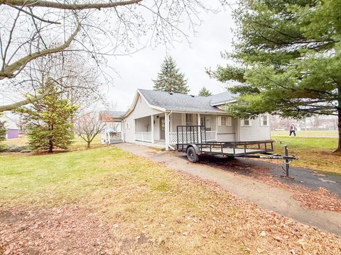 Photo of 299 Grant Street, Rome City, IN 46784 (MLS # 202547500)