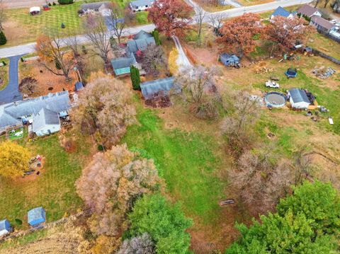 Tiny photo for 807 S Franklin Street, Winamac, IN 46996 (MLS # 202546828)