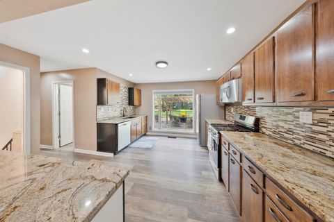 Tiny photo for 5266 Martin Road, Newburgh, IN 47630 (MLS # 202542820)