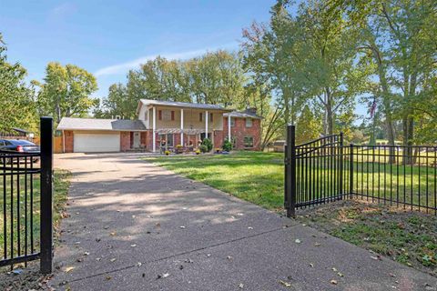 Tiny photo for 5266 Martin Road, Newburgh, IN 47630 (MLS # 202542820)