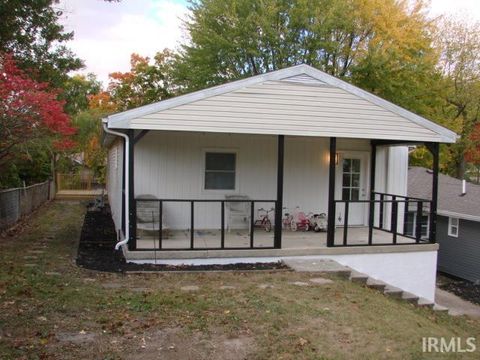 Tiny photo for 1110 S Courtland Street, Kokomo, IN 46902 (MLS # 202544251)