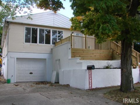 Tiny photo for 1110 S Courtland Street, Kokomo, IN 46902 (MLS # 202544251)