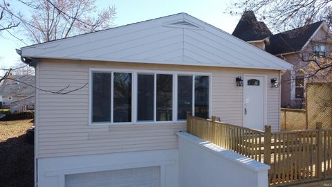 Tiny photo for 1110 S Courtland Street, Kokomo, IN 46902 (MLS # 202544251)