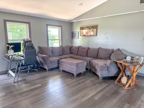 Tiny photo for 2250 E 600 S, Jonesboro, IN 46938 (MLS # 202631801)