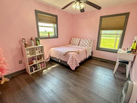 Tiny photo for 2250 E 600 S, Jonesboro, IN 46938 (MLS # 202631801)