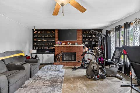 Tiny photo for 40 West Court, Lafayette, IN 47909 (MLS # 202634211)