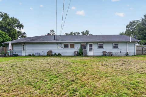 Tiny photo for 40 West Court, Lafayette, IN 47909 (MLS # 202634211)