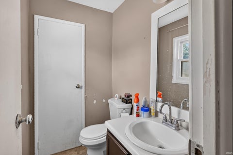 Tiny photo for 40 West Court, Lafayette, IN 47909 (MLS # 202634211)