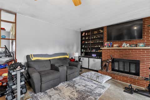 Tiny photo for 40 West Court, Lafayette, IN 47909 (MLS # 202634211)